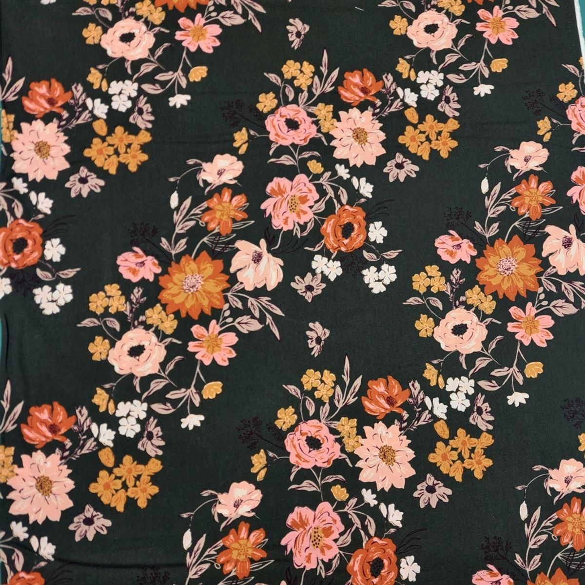 Foraged Found - skogsgrønn m blomster