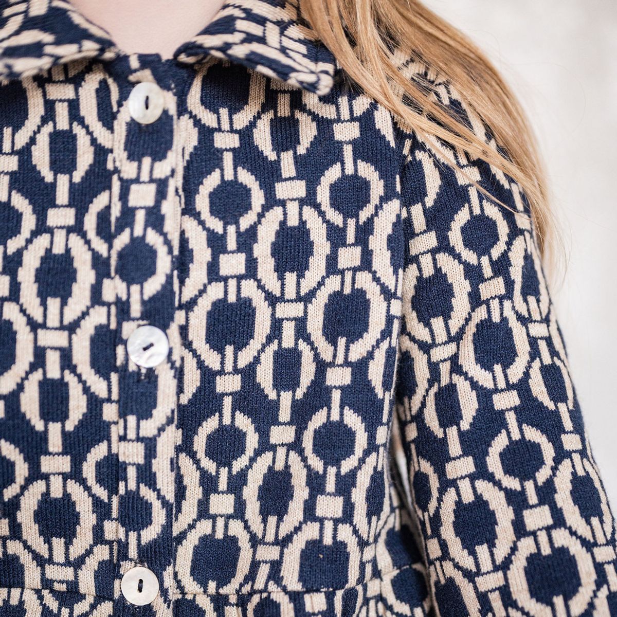 Doubleface strikkjacquard - blå-sand