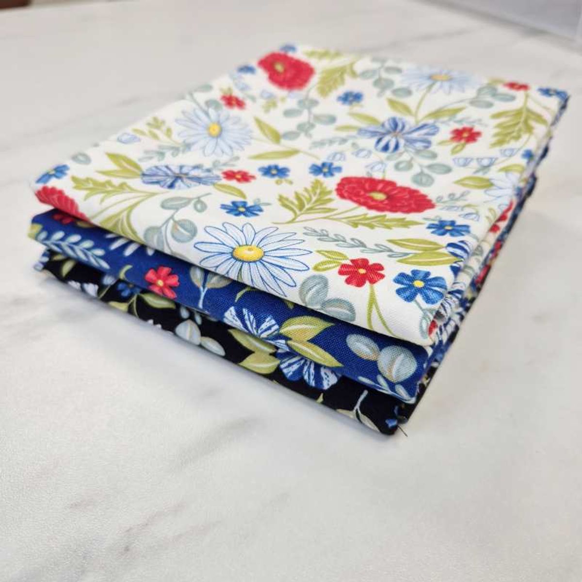 Stoffpakke, vevd bomull - Red, White & Bloom