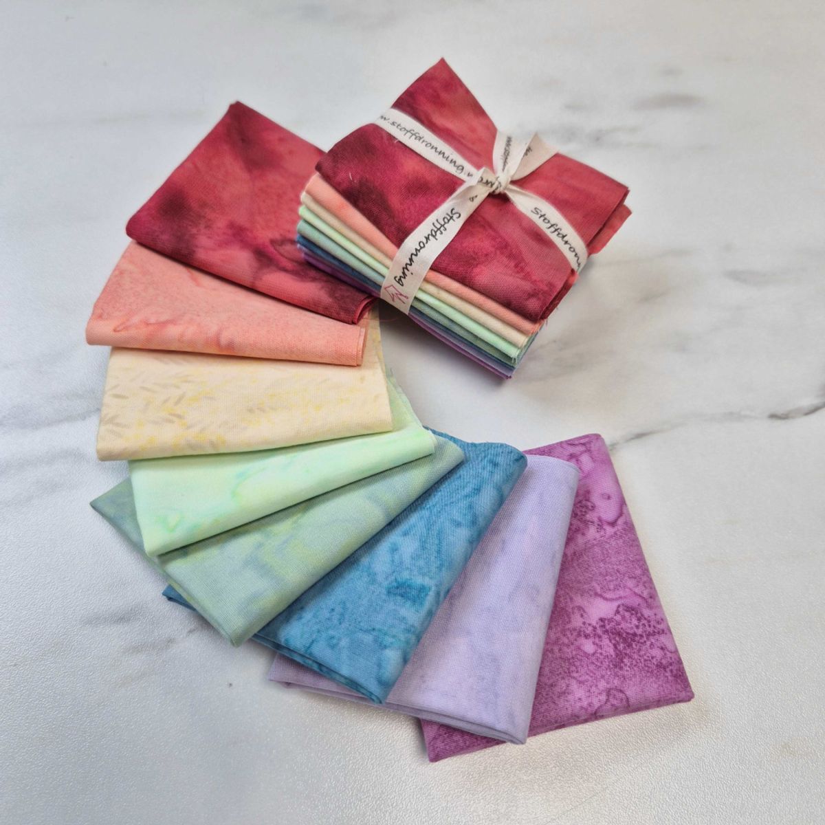 Happy Minis - batikk, sukkertøy