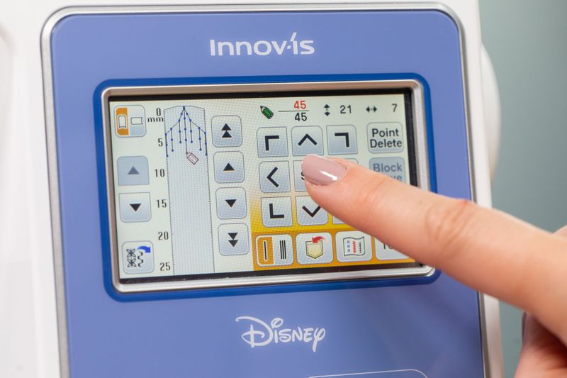 Demomaskin! Brother M380D Disney sy- og broderimaskin